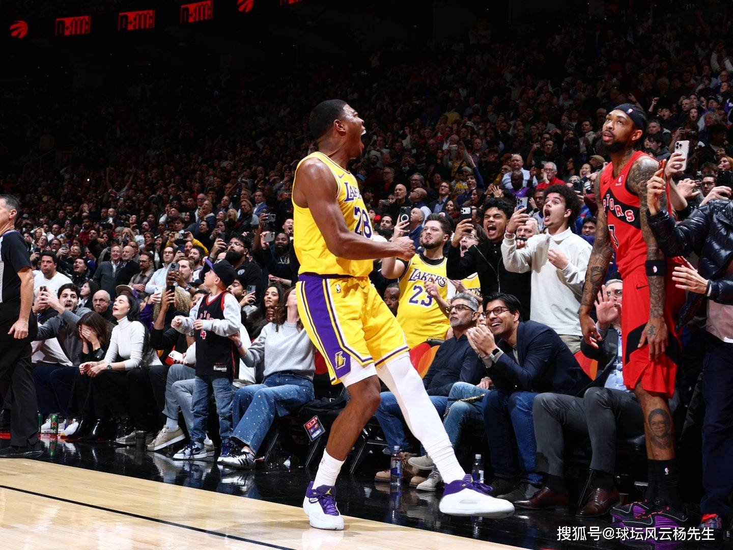 包含里程碑夜！拜仁慕尼黑绝杀压哨，NBA季后赛赛后刷纪录，媒体盛赞，球探报告显示潜力的词条